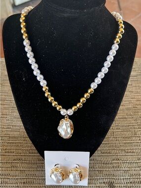 Gold & White Pearl Pendant Necklace with Matching Earrings